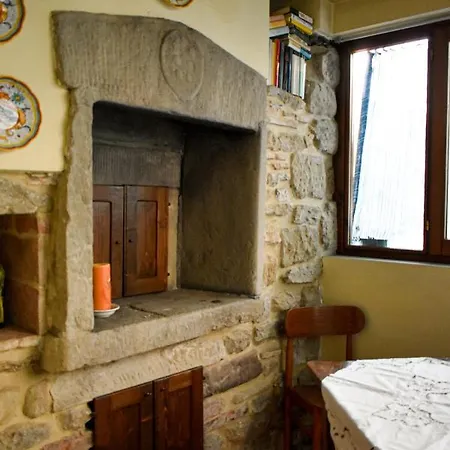 Anna'S Apartment Castel San Niccolo Exterior photo